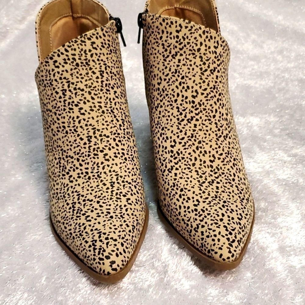 Serra boots, nwot, size 9 - Picture 2 of 7